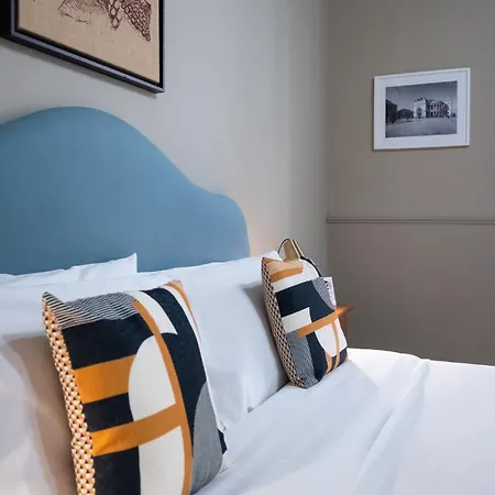 Casa Mo Bed & Breakfast 3*